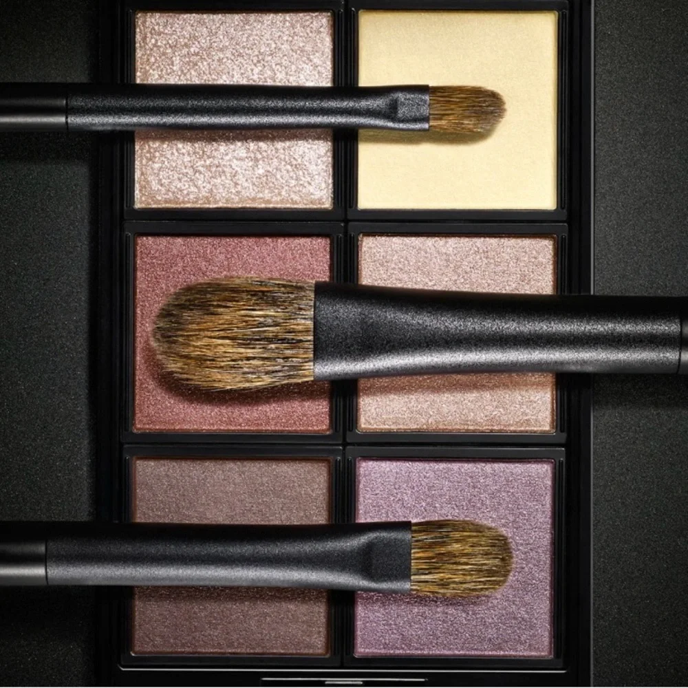 Surratt Beauty Artistique Classique Shadow Brush Petite